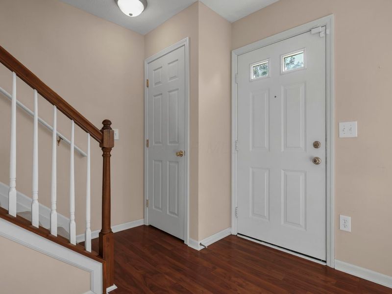 1010 Hartford Village Boulevard , Columbus, OH 43228 Photo 19