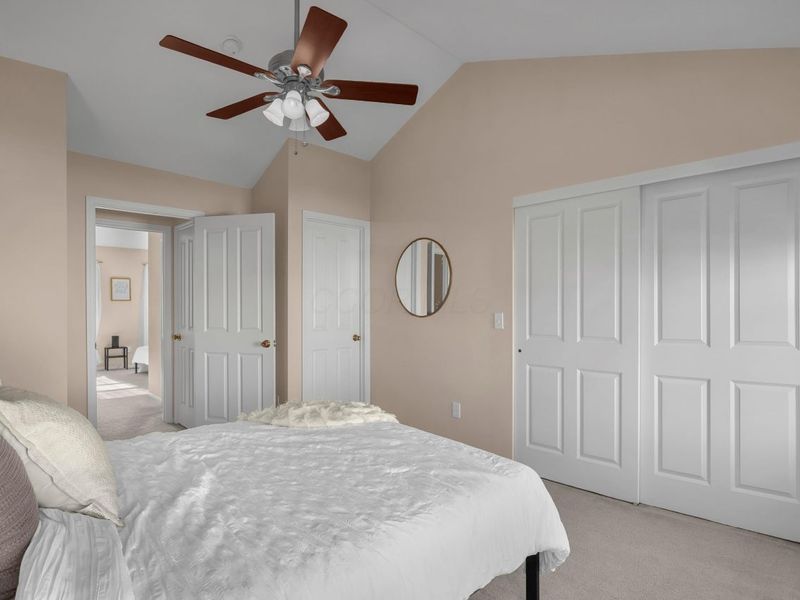 1010 Hartford Village Boulevard , Columbus, OH 43228 Photo 21