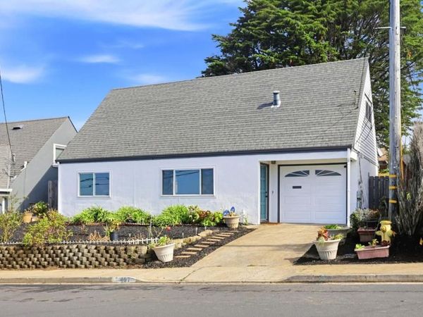 467 Heathcliff Drive, Pacifica, CA 94044