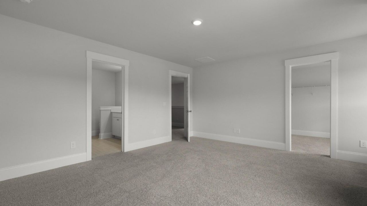 128 Broadstone Drive Photo 32