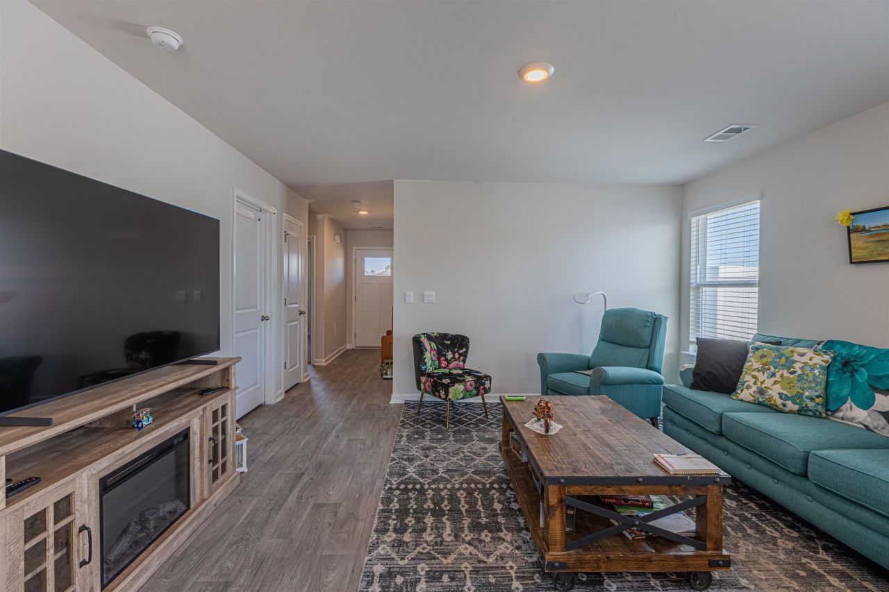 258 Jeff Waters Circle Photo 8