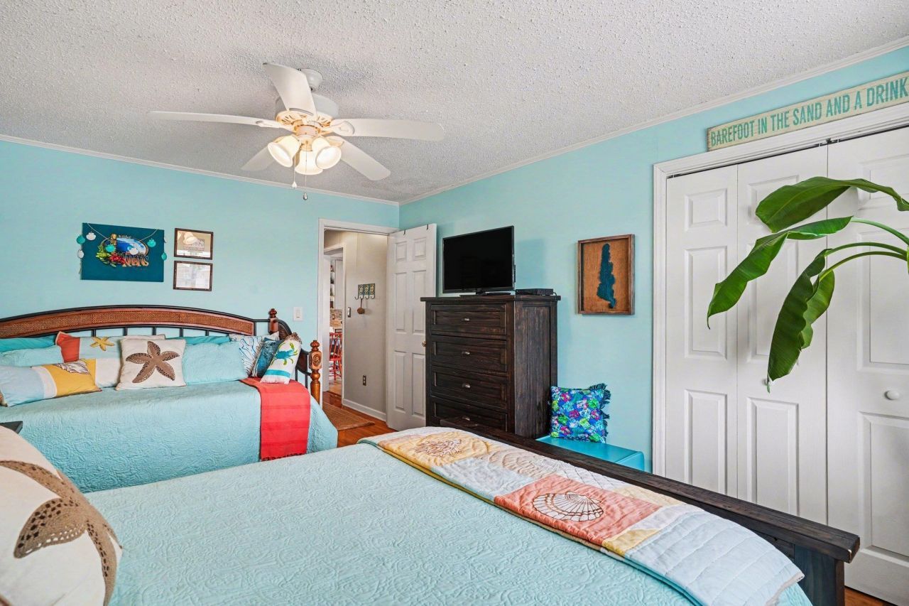 1919 Spring St.  Photo 21