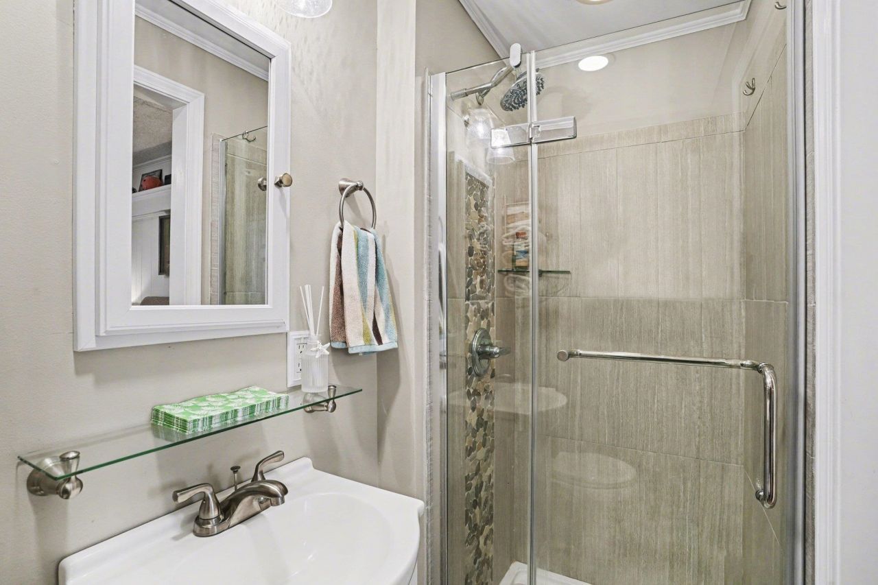 1919 Spring St.  Photo 26