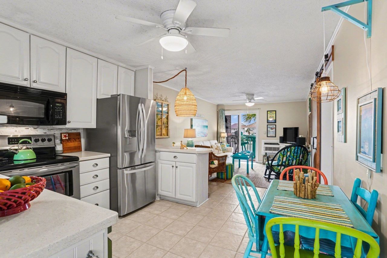 1919 Spring St.  Photo 5