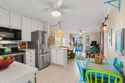 1919 Spring St.  photo 4