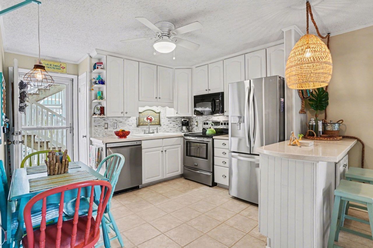 1919 Spring St.  Photo 7