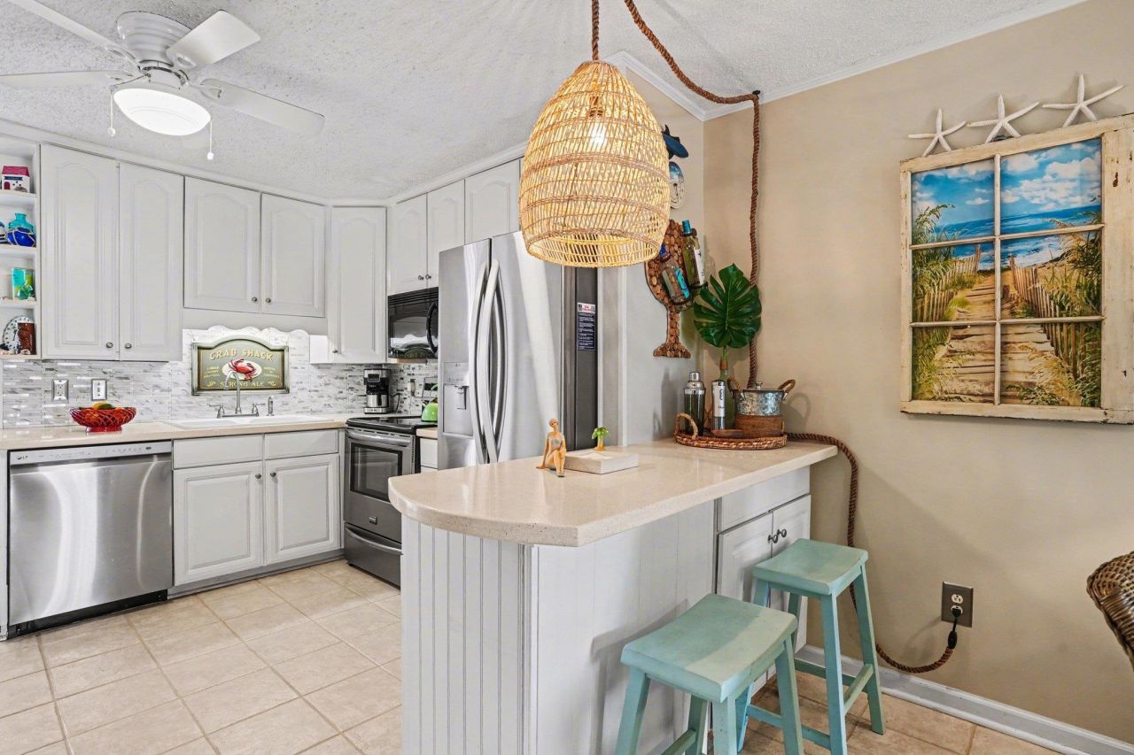 1919 Spring St.  Photo 9