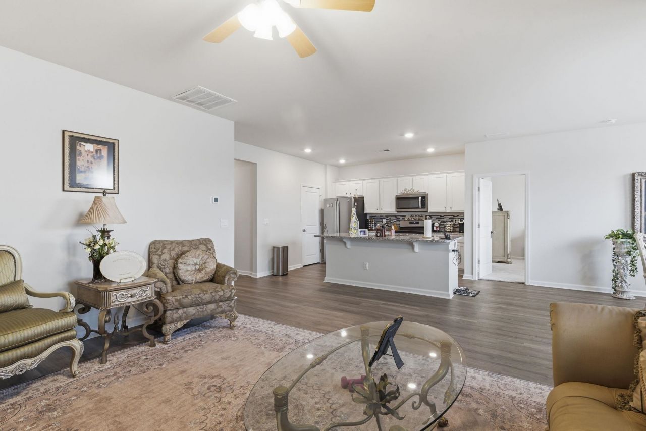 5032 Appleridge Dr.  Photo 11