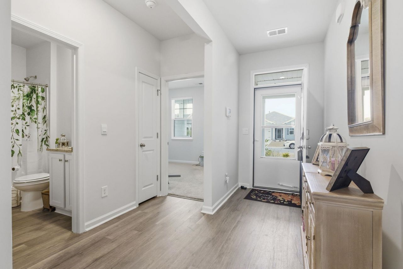 5032 Appleridge Dr.  Photo 6