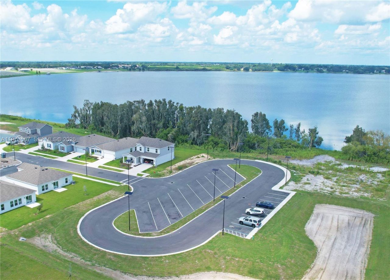 700 Trotters Dr , Eagle Lake, FL 33839 Photo