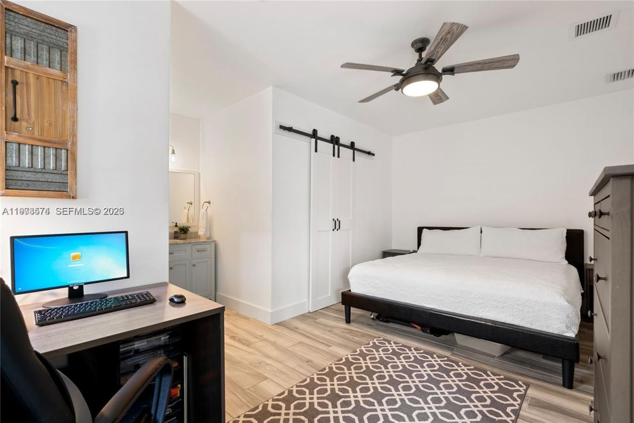 19900 SW 83rd Ave, Cutler Bay, FL 33189 Photo