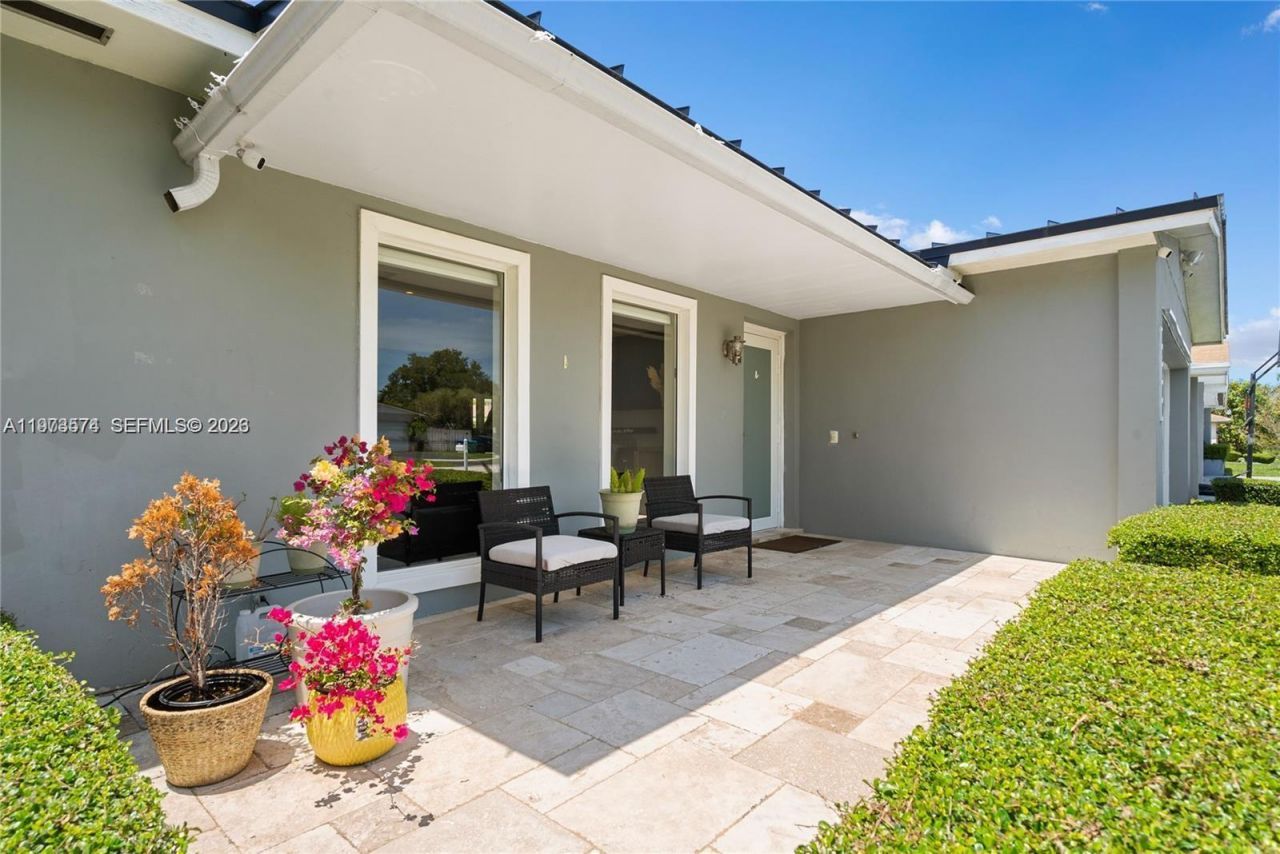 19900 SW 83rd Ave, Cutler Bay, FL 33189 Photo