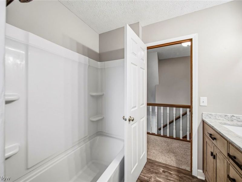 32068 Dorchester Drive, Avon Lake, OH 44012 Photo 27