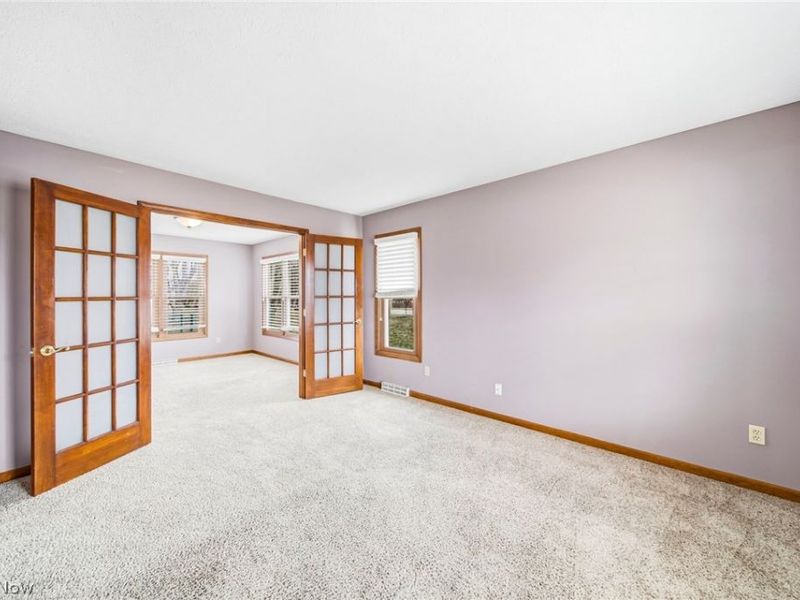 32068 Dorchester Drive, Avon Lake, OH 44012 Photo 3