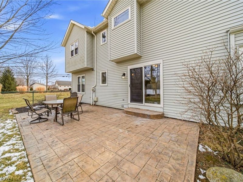 32068 Dorchester Drive, Avon Lake, OH 44012 Photo 32