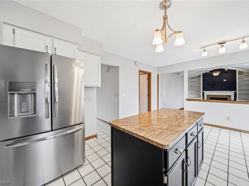 32068 Dorchester Drive, Avon Lake, OH 44012 Photo 9