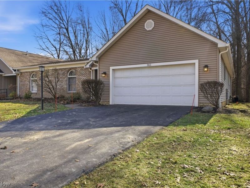 361 Hilltop Boulevard, Canfield, OH 44406 Photo 1