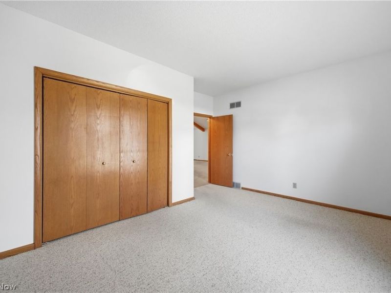 361 Hilltop Boulevard, Canfield, OH 44406 Photo 18