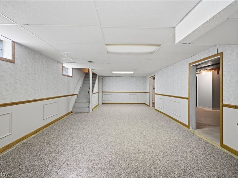 361 Hilltop Boulevard, Canfield, OH 44406 Photo 23