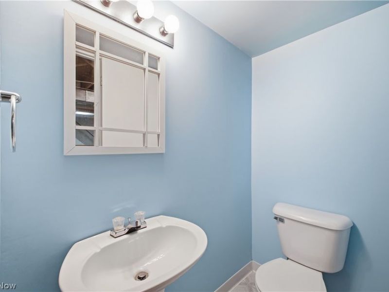 361 Hilltop Boulevard, Canfield, OH 44406 Photo 24