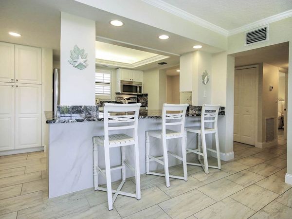 1401 Middle Gulf Dr, Unit O-201, Sanibel, FL 33957