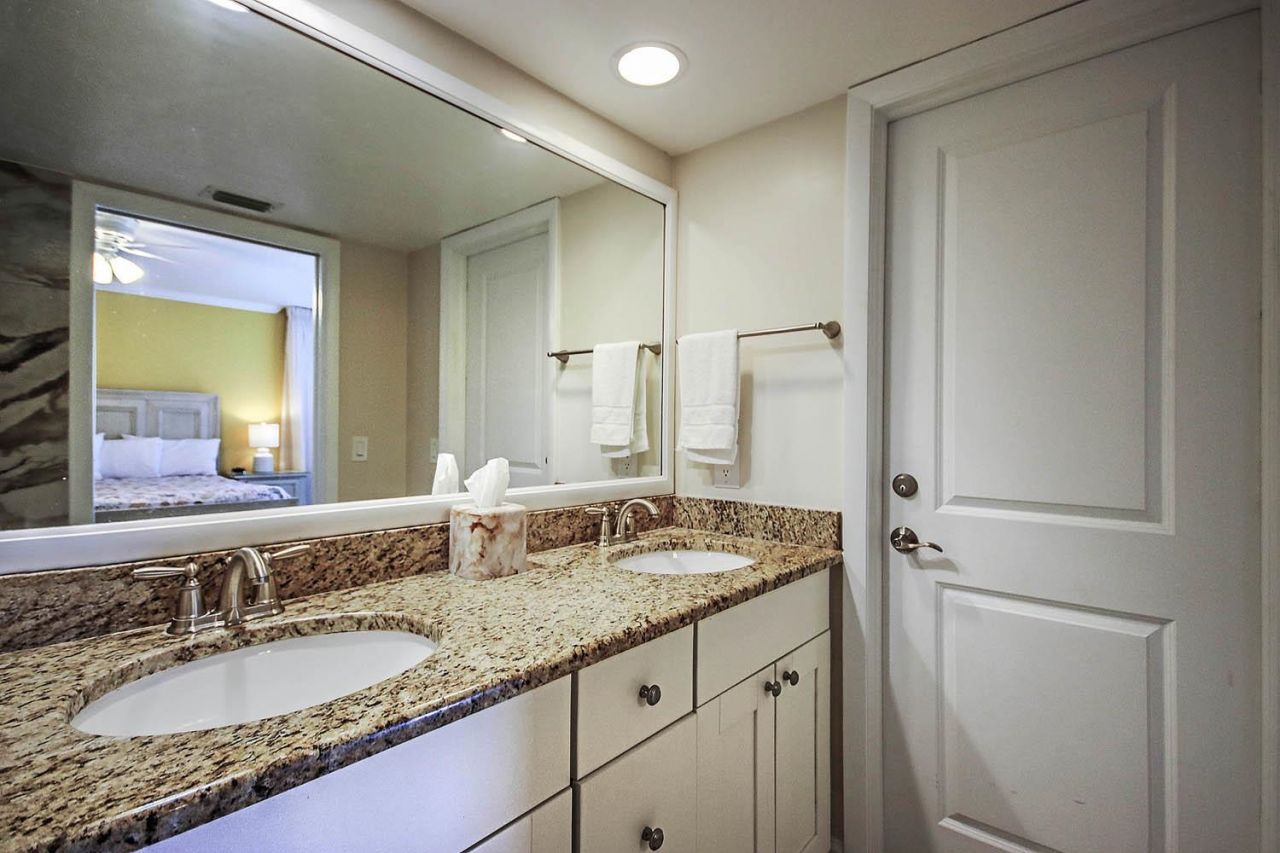 1401 Middle Gulf Dr, Unit O-201, Sanibel, FL 33957 Photo