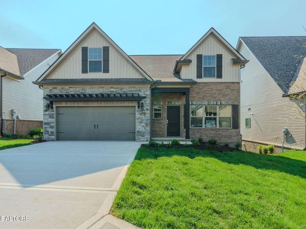 2927 Snow Pond Rd, Knoxville, TN 37931