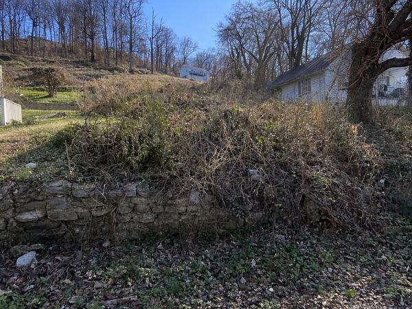 500 E Lake Avenue, Rossville, GA 30741