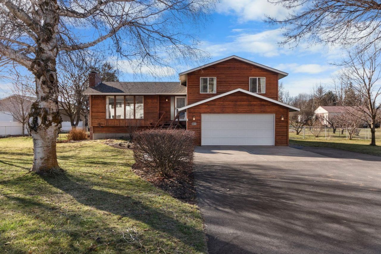 1122 S Henry Rd, Greenacres, WA 99006 Main Photo