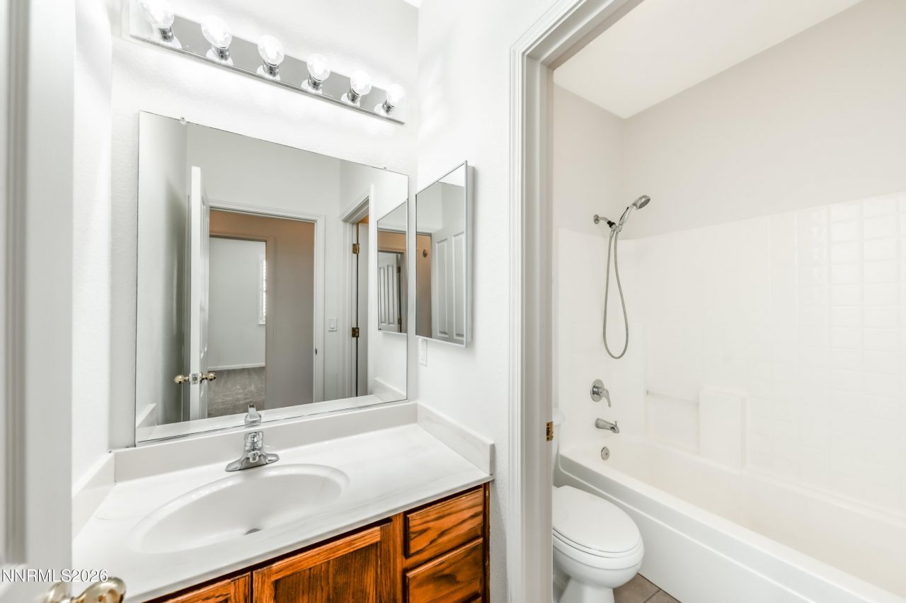 5828 Cathedral Peak Drive, Sparks, NV 89436 Photo