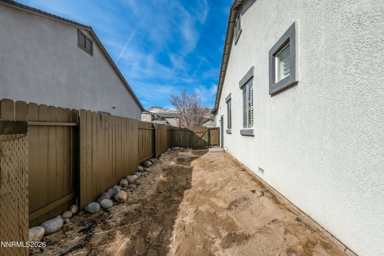 5828 Cathedral Peak Drive, Sparks, NV 89436 Photo