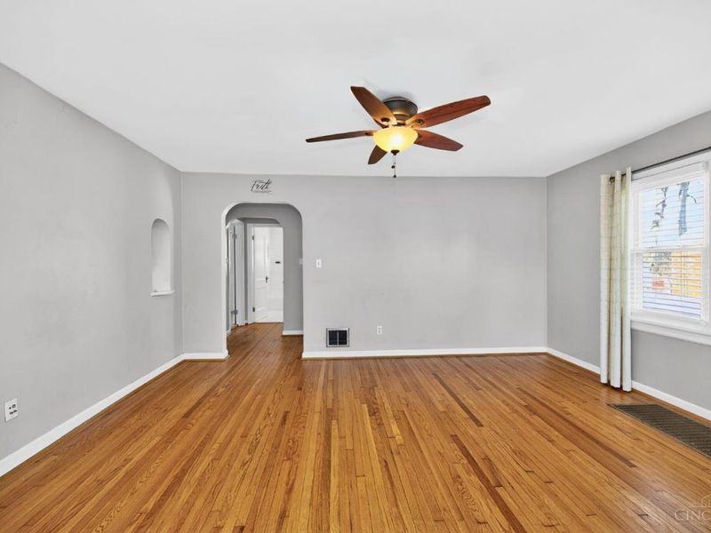 8095 Camner Avenue, Sycamore Township, OH 45236 Photo 3