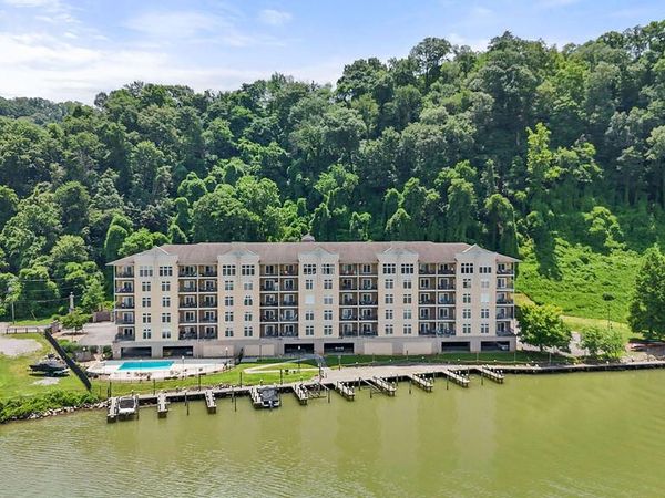 3001 River Towne Way, Knoxville, TN 37920