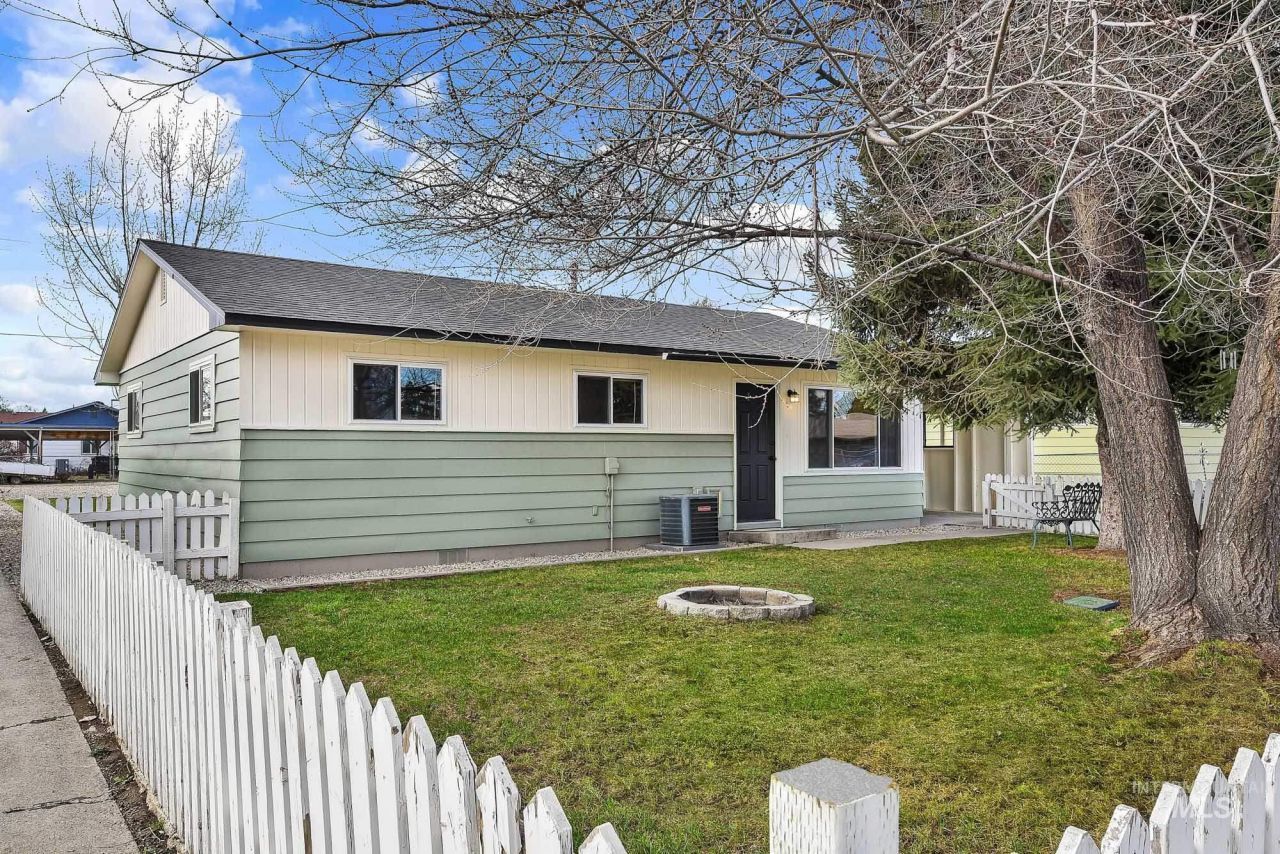 517 S Minnesota, Fruitland, ID 83619 Main Photo