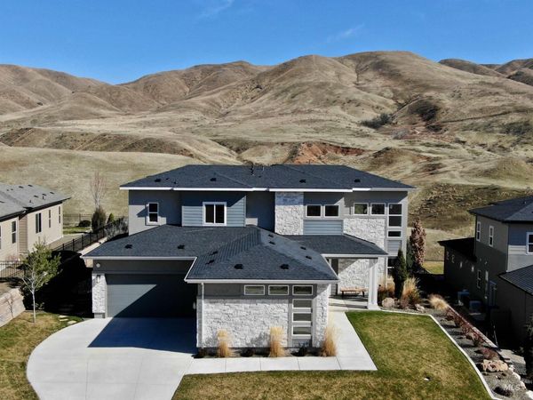 6120 E Barber Dr, Boise, ID 83716