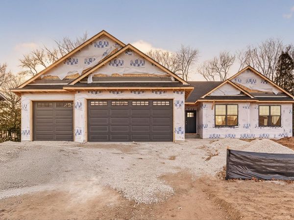 4247 Huntinghorne Drive, Janesville, WI 53546