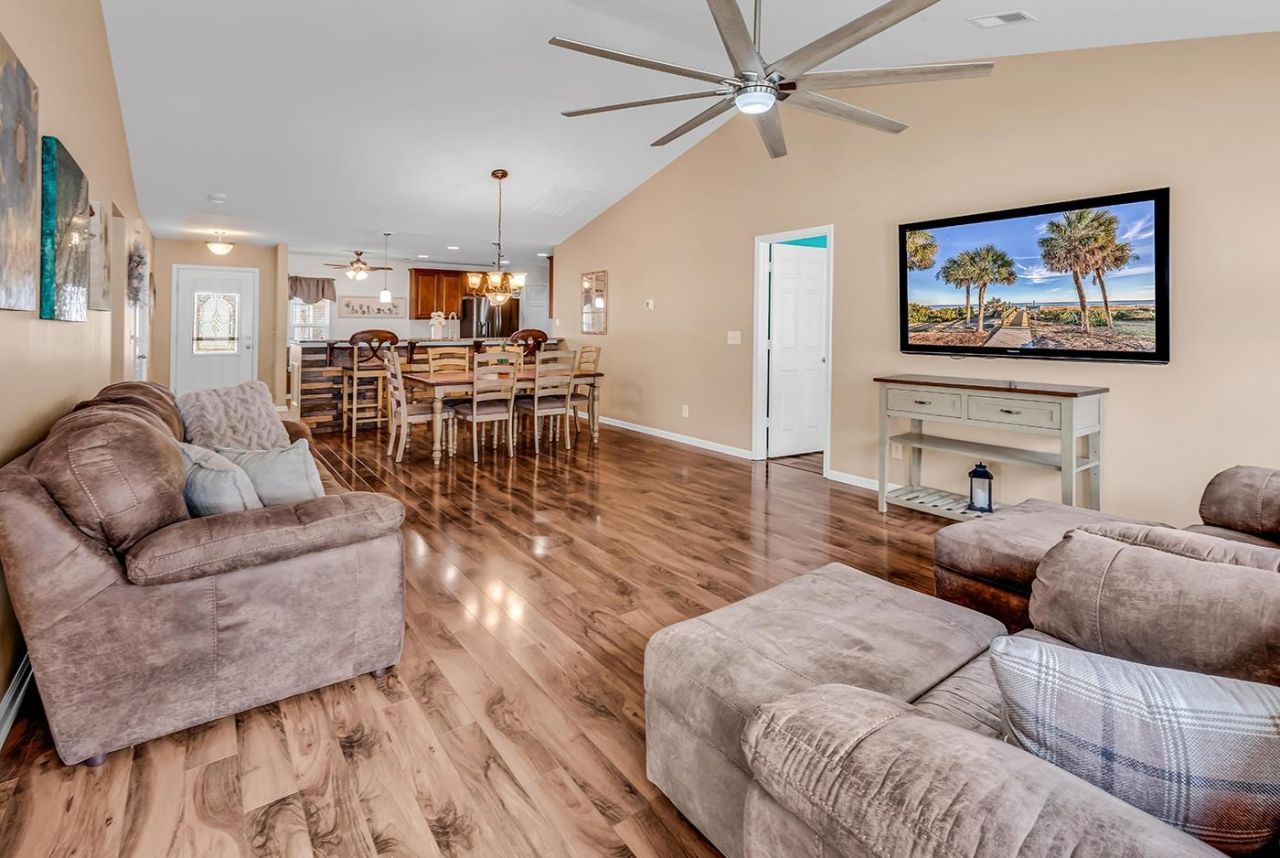 845 Bonita Loop  Photo 11