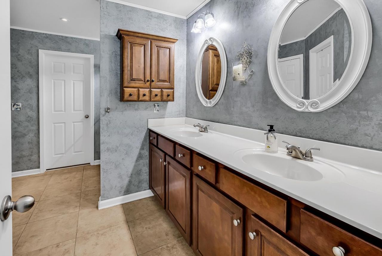 845 Bonita Loop  Photo 28