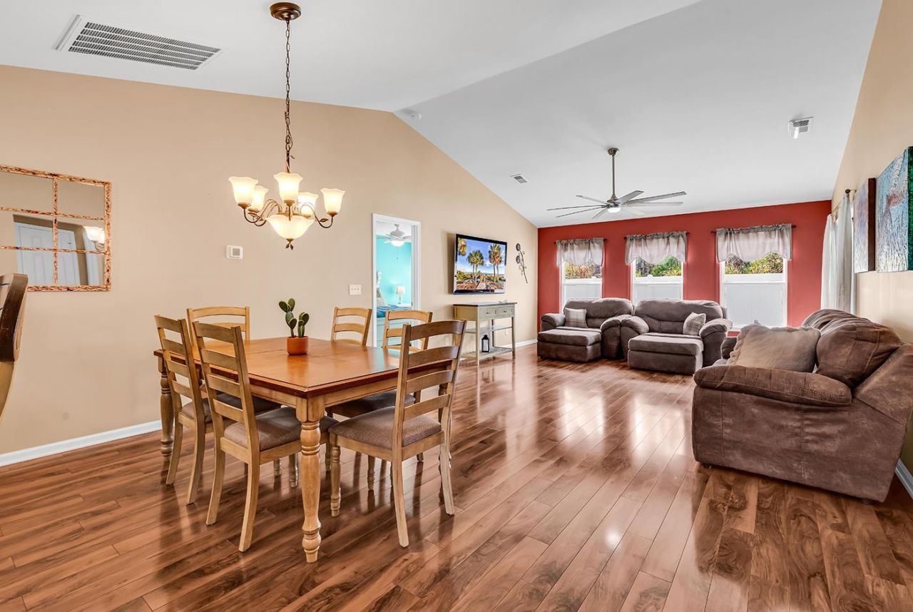 845 Bonita Loop  Photo 9