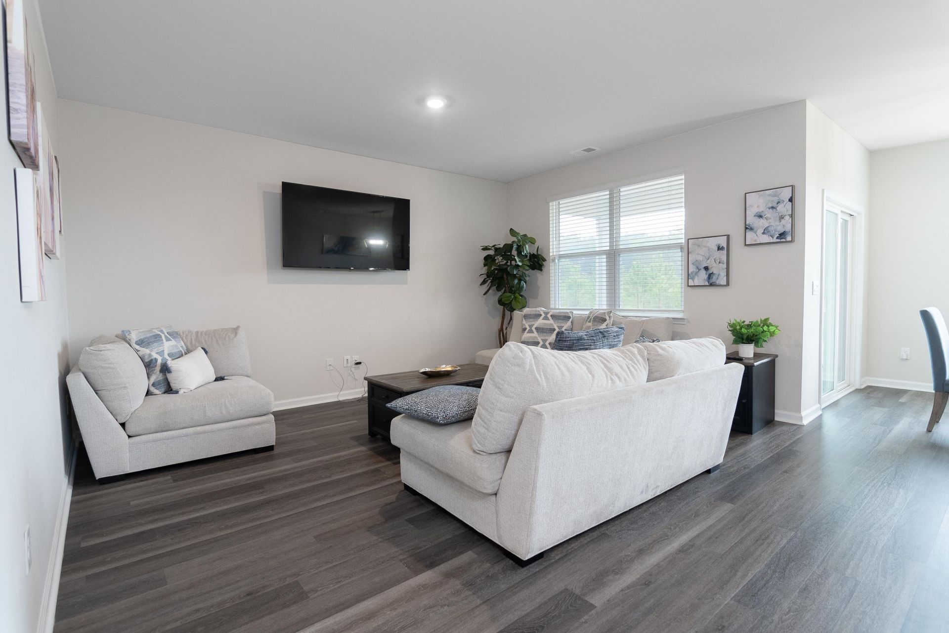 9187 Fort Hill Way Photo 4