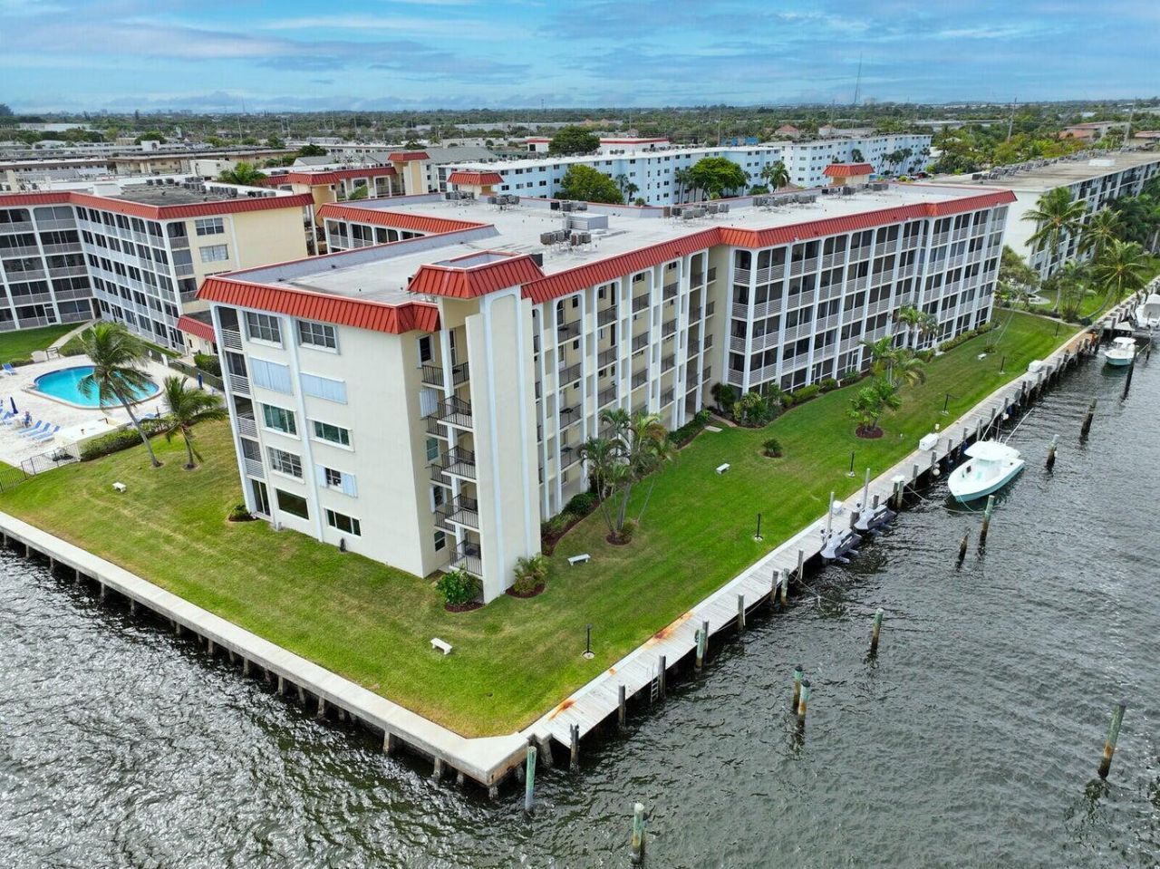 105 Paradise Harbour Boulevard, Unit 112, North Palm Beach, FL 33408 Photo