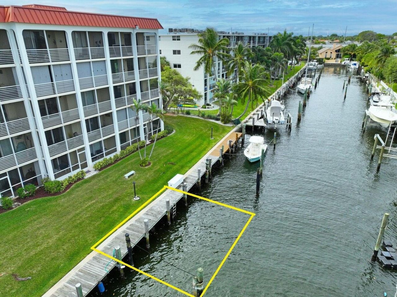 105 Paradise Harbour Boulevard, Unit 112, North Palm Beach, FL 33408 Photo