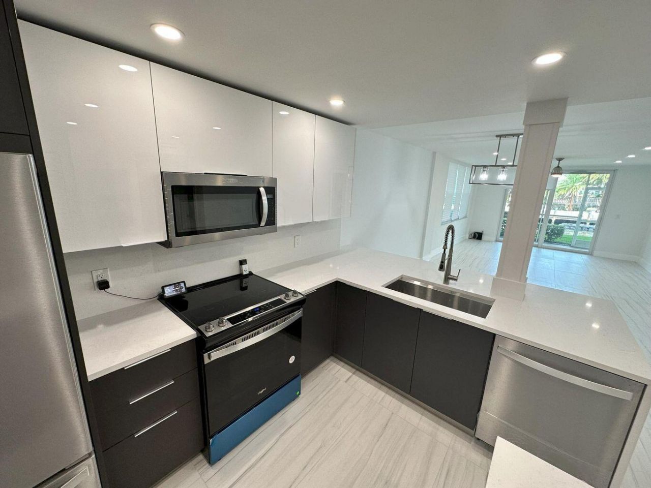 105 Paradise Harbour Boulevard, Unit 112, North Palm Beach, FL 33408 Photo