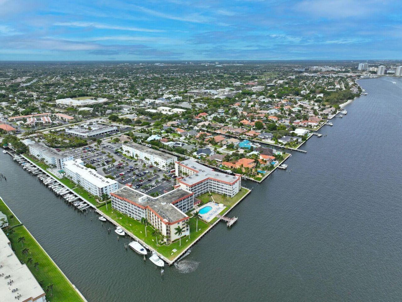 105 Paradise Harbour Boulevard, Unit 112, North Palm Beach, FL 33408 Photo