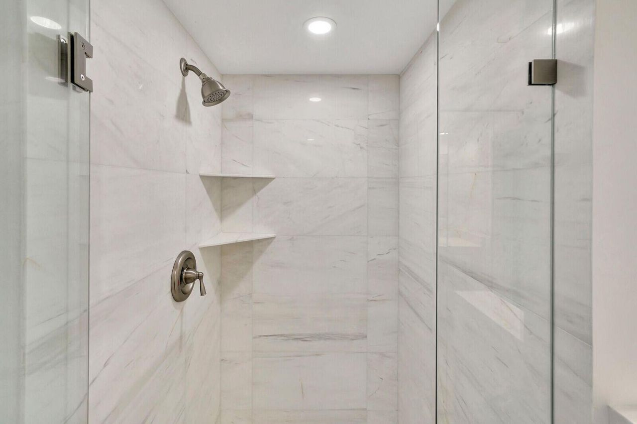 105 Paradise Harbour Boulevard, Unit 112, North Palm Beach, FL 33408 Photo