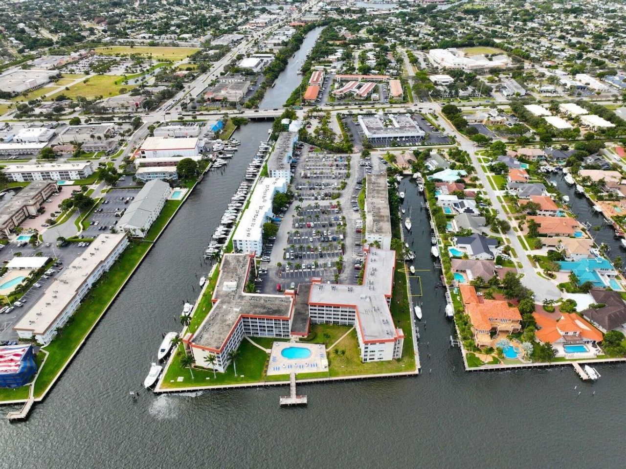 105 Paradise Harbour Boulevard, Unit 112, North Palm Beach, FL 33408 Photo