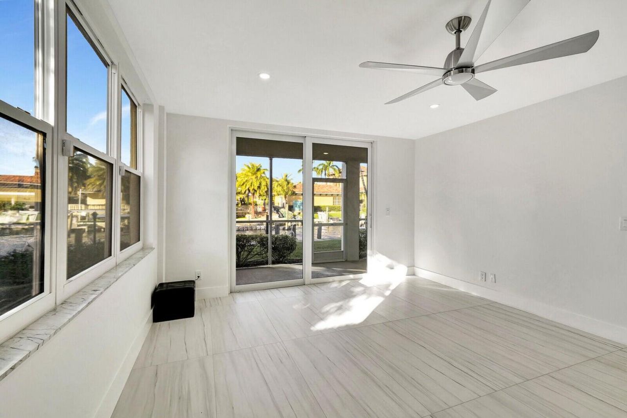 105 Paradise Harbour Boulevard, Unit 112, North Palm Beach, FL 33408 Photo