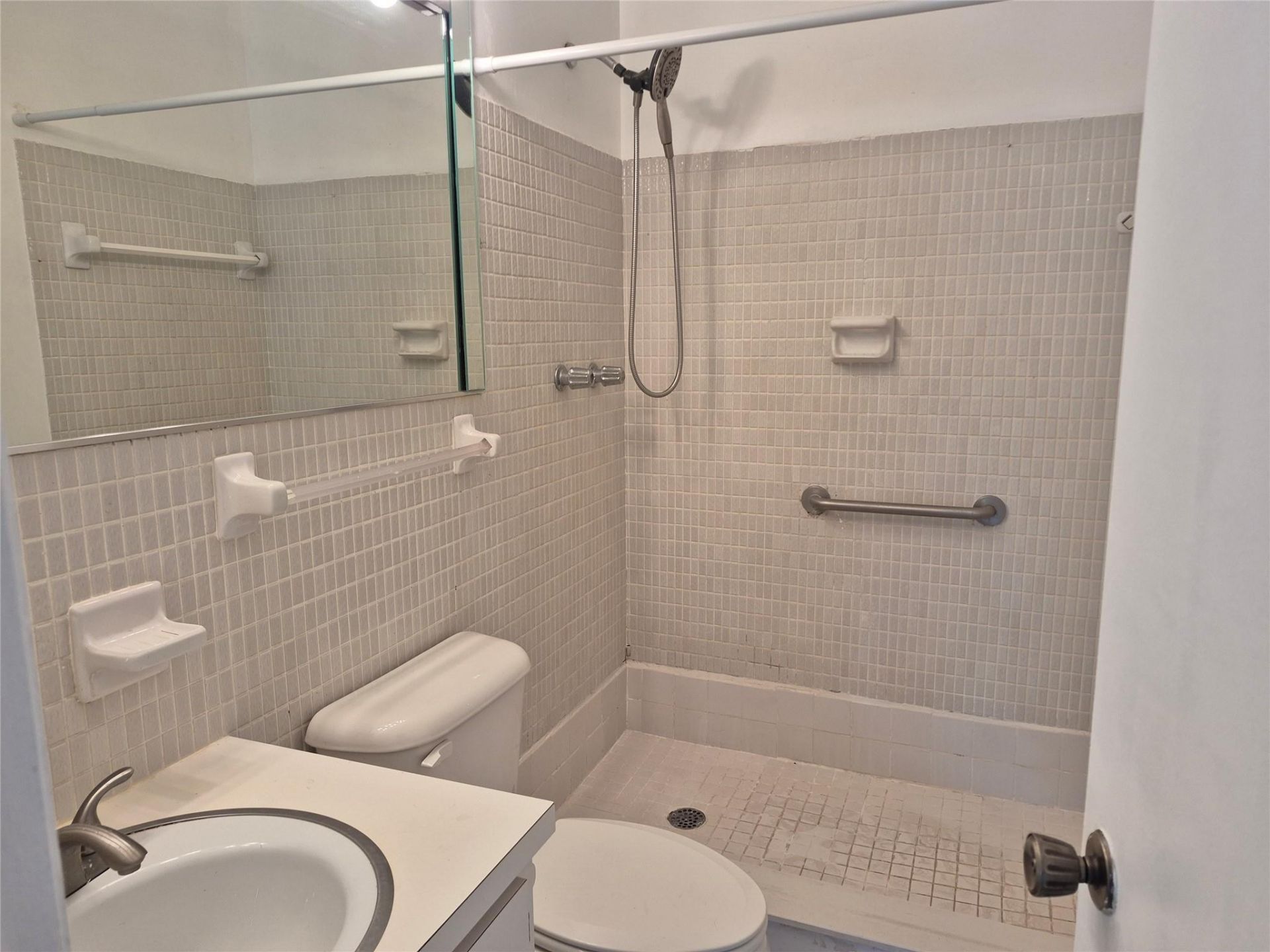 5840 NE 22nd Way, Unit 707, Fort Lauderdale, FL 33308 Photo