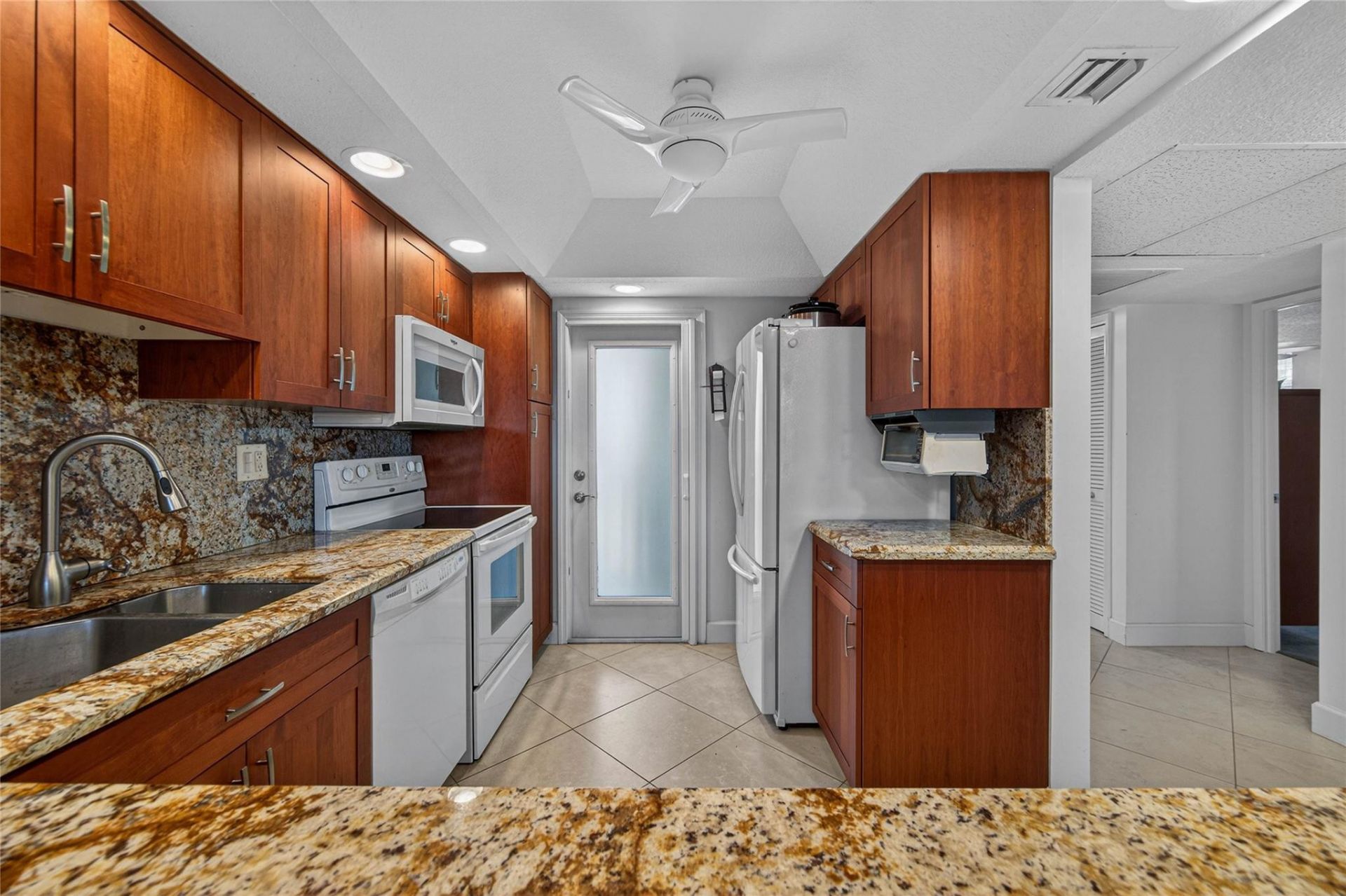 3150 NE 48th Court, Unit 414, Lighthouse Point, FL 33064 Photo