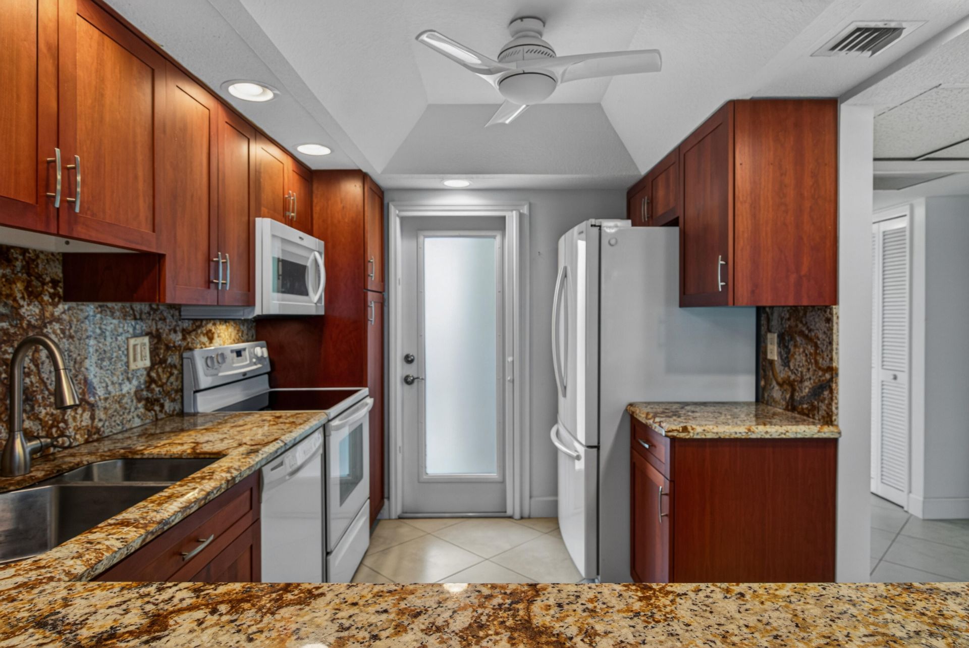 3150 NE 48th Court, Unit 414, Lighthouse Point, FL 33064 Photo